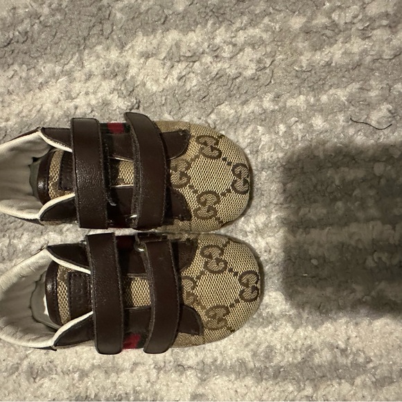 Gucci jacket and Shoes. - Picture 3 of 7